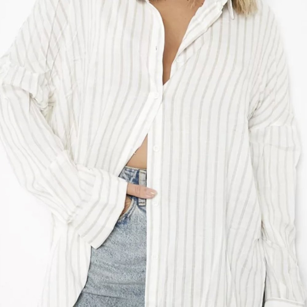 OVERSIZED SPLIT SIDE STRIPE SHIRT --UK size is 10, US Size is 6